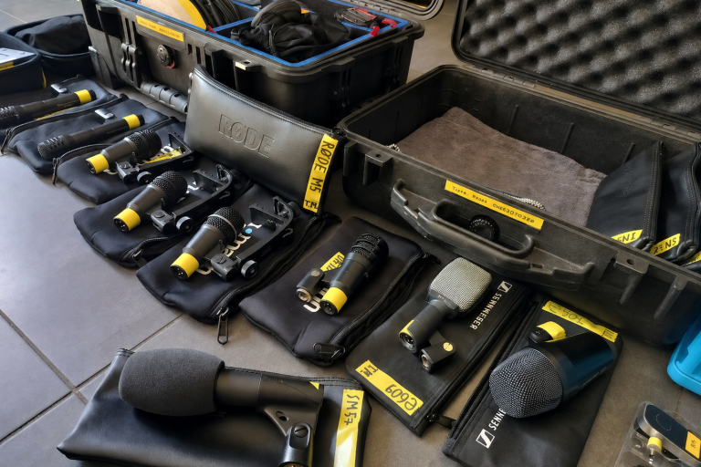 Verhuur van geluidsapparatuur voor evenementen in Utrecht Allerlei microfoons en andere geluidsapparatuur die verhuurd wordt.